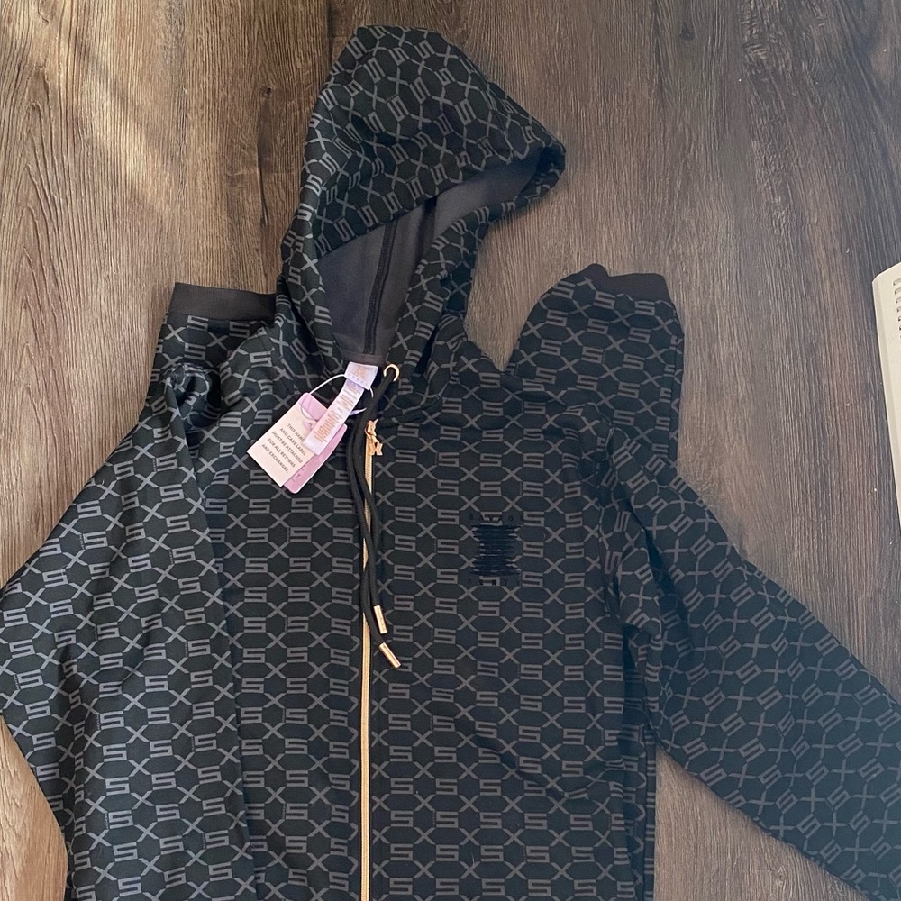 Size Small | Savage X Fenty | Black and Gold Hooded Jumpsuit/Pajamas